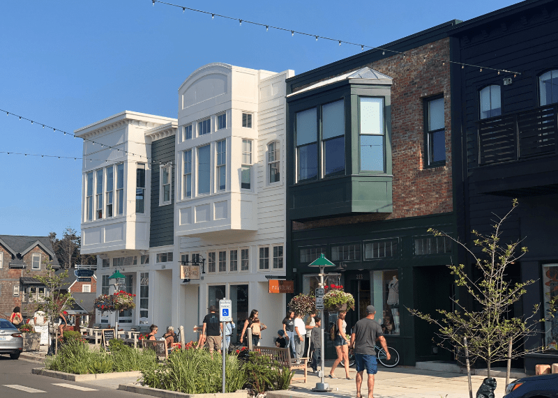 Flat E Is Steps Away From Town Center Shops & Dining