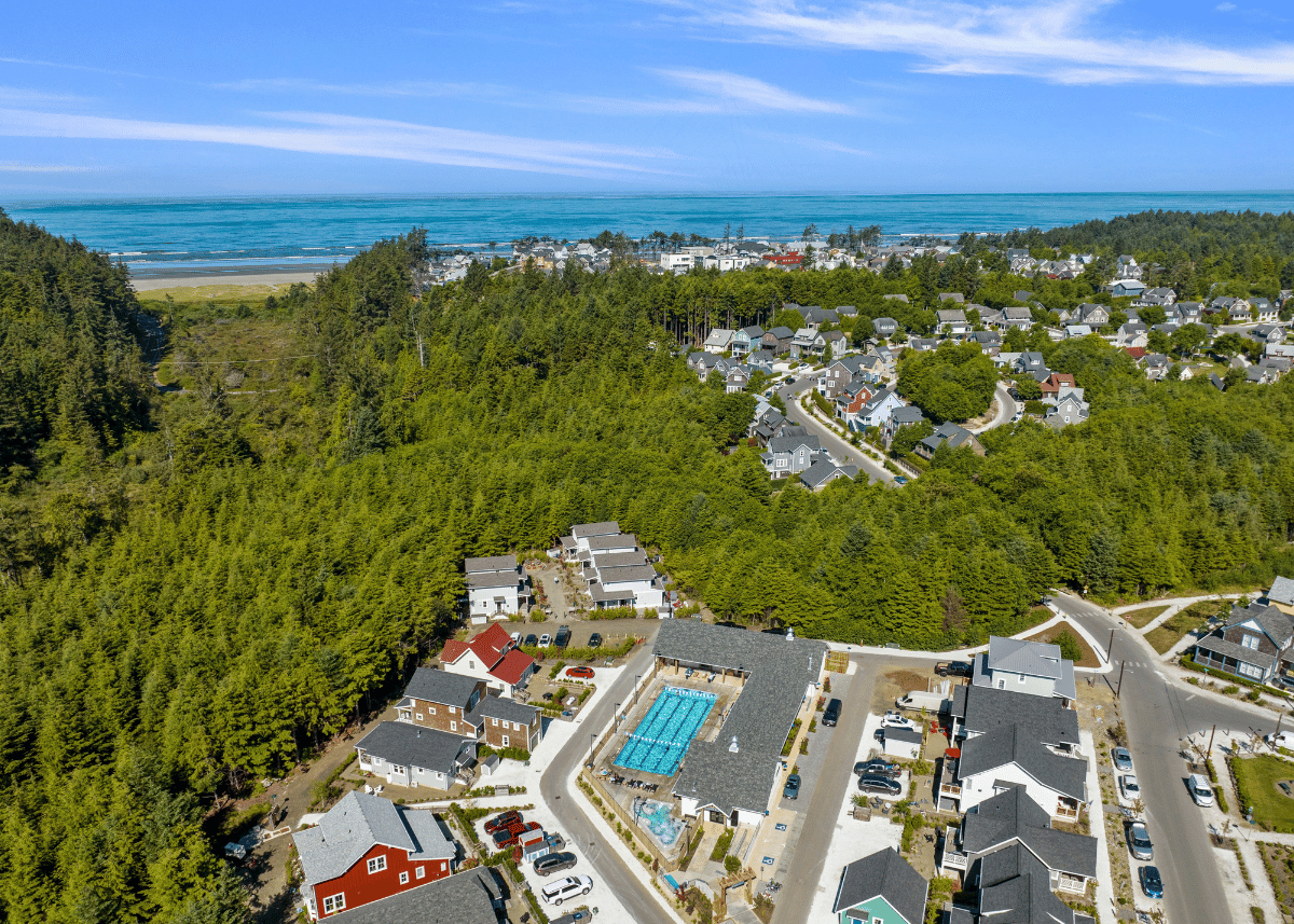 Sunrise Pool, Fitness Center & Sauna | 3-Minute Ride