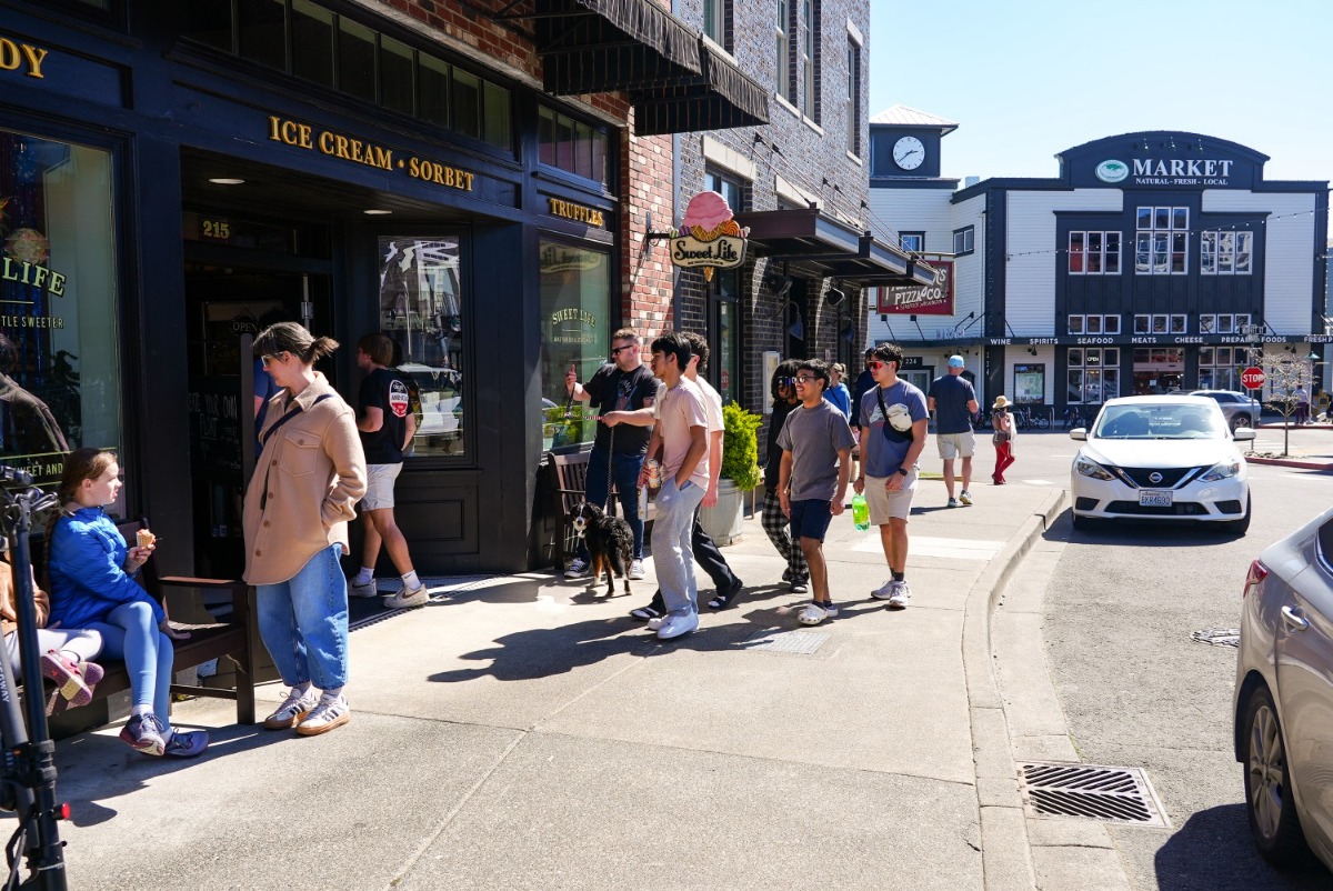 The Maplewood is a Short Walk Away From Town Center Shopping and Dining